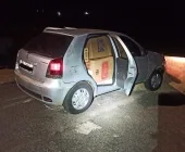 Carro com cigarros é apreendido após perseguição policial por ruas de Mercedes