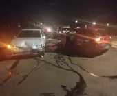 Colisão frontal deixa três feridos em trevo de Toledo