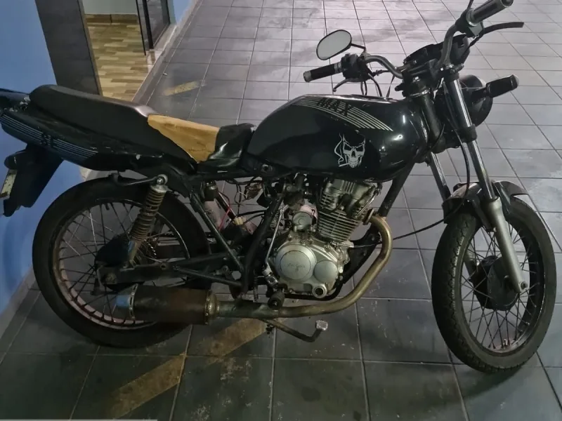 Guarda Municipal de Guaíra cumpre dois mandados de prisão e apreende moto no fim de semana