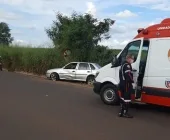 Motorista sofre ferimentos após tombar carro na PR-323, em Iporã