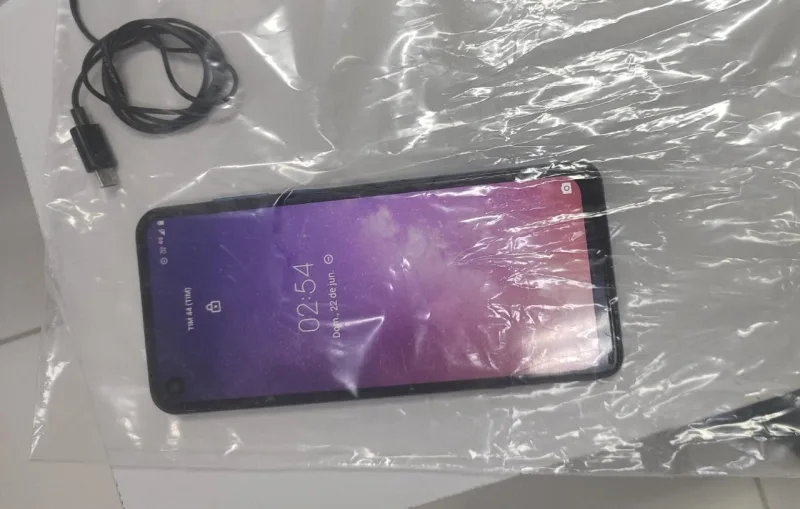 Funcionário terceirizado é preso repassando celular a detentos na Penitenciária de Guaíra