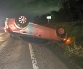 Câmera flagra acidente seguido de capotamento em Marechal Rondon; Assista