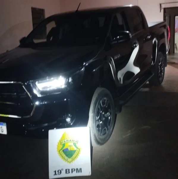 Polícia Militar recupera Hilux furtada e detém quatro pessoas em Guaíra