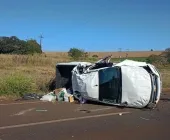 Caminhonete capota por diversas vezes na BR-163, entre Marechal e Toledo