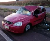 Carro fica destruído e duas pessoas feridas em capotamento na BR-163 entre Marechal e Toledo