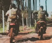 Polícia apreende motos e cigarros contrabandeados em Guaíra