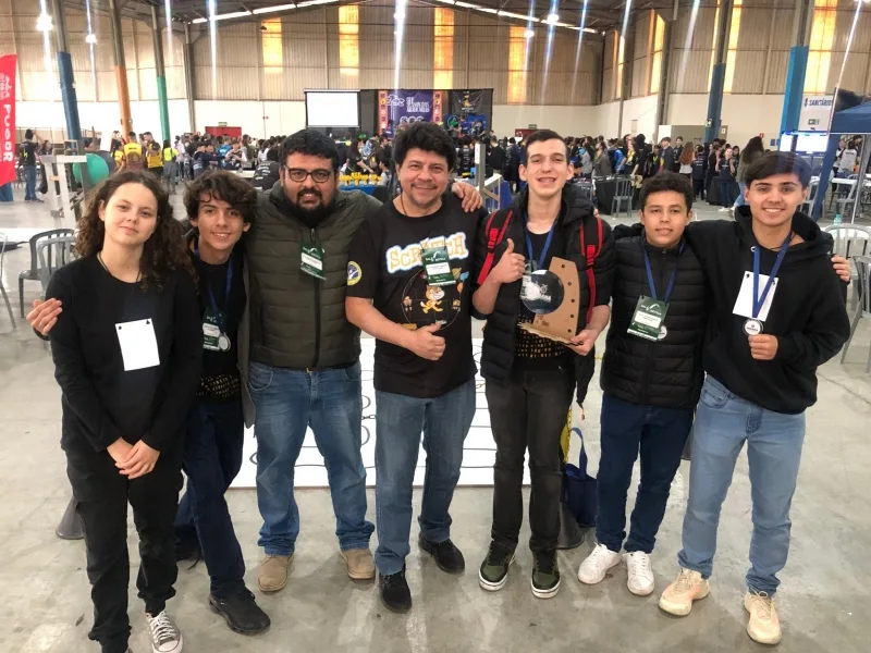 Guaíra se destaca no Campeonato Paranaense de Robótica 2025
