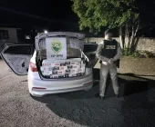 PM de Mercedes apreende carro carregado com cigarros após perseguição