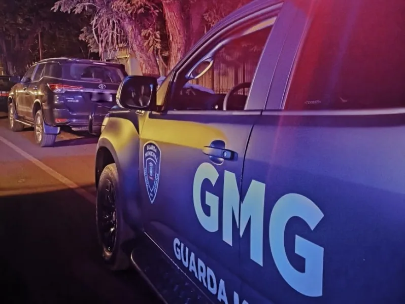 Guarda Municipal recupera Hilux furtada e prende dois homens em Guaíra