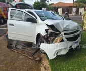 Batida envolve três veículos em Marechal Rondon e mulher fica ferida