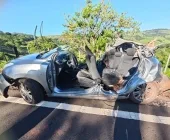 Atletas do Vôlei de Toledo sofrem grave acidente e um morre na PR-317