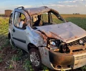 Mulher fica ferida após capotamento de carro na PR-182, entre Maripá e Toledo