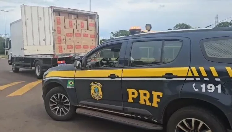 Caminhão de cigarros que seria entregue em Marechal Rondon é apreenido em Guaíra