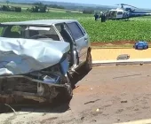 Casal de idosos fica preso às ferragens após acidente em Santa Helena; motorista é socorrido de helicóptero