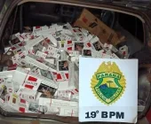 PM de Guaíra apreende carro e cigarros contabandeados em casa abandonada