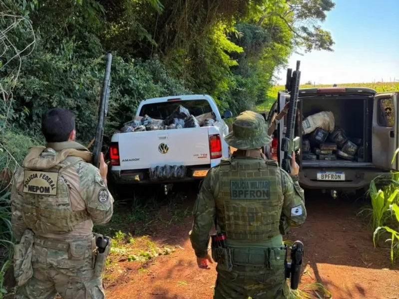 PF e BPFRON apreendem quase 400 kg de drogas próximo a Dr. Oliveira Castro