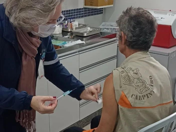 Idosos participam de ação de saúde nas USFs Parque Hortência e São Domingos, em Guaíra