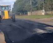 Prefeitura dá continuidade à recuperação asfáltica em vias urbanas de Guaíra