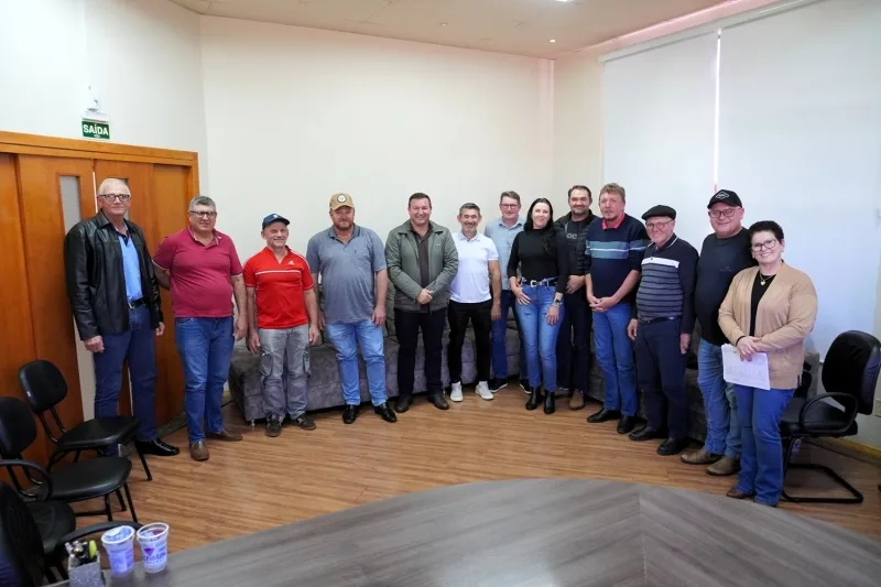Mercedes repassa incentivos para fortalecer a produção agropecuária e anuncia revisão de programa de silagem