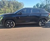 Colisão entre dois carros deixa mulher ferida na PR-323