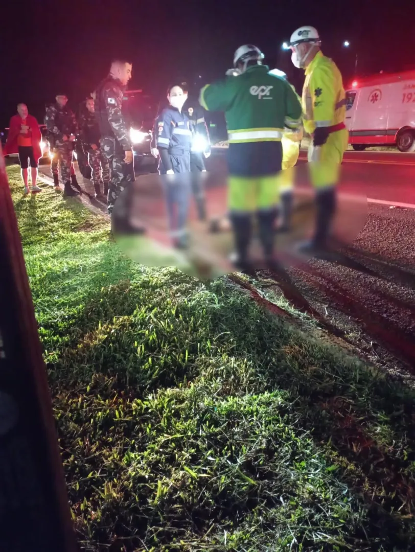 Pedestre morre após ser atropelado por táxi em rodovia do Oeste
