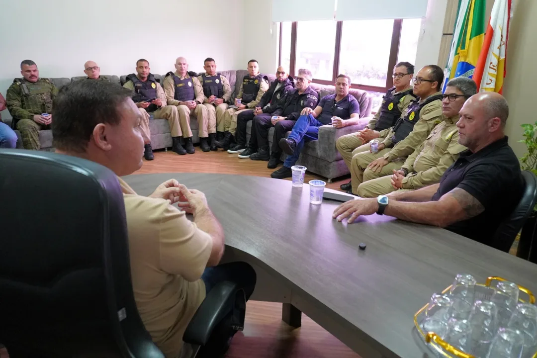 Secretário de Segurança visita Mercedes e discute câmeras de monitoramento e efetivo policial