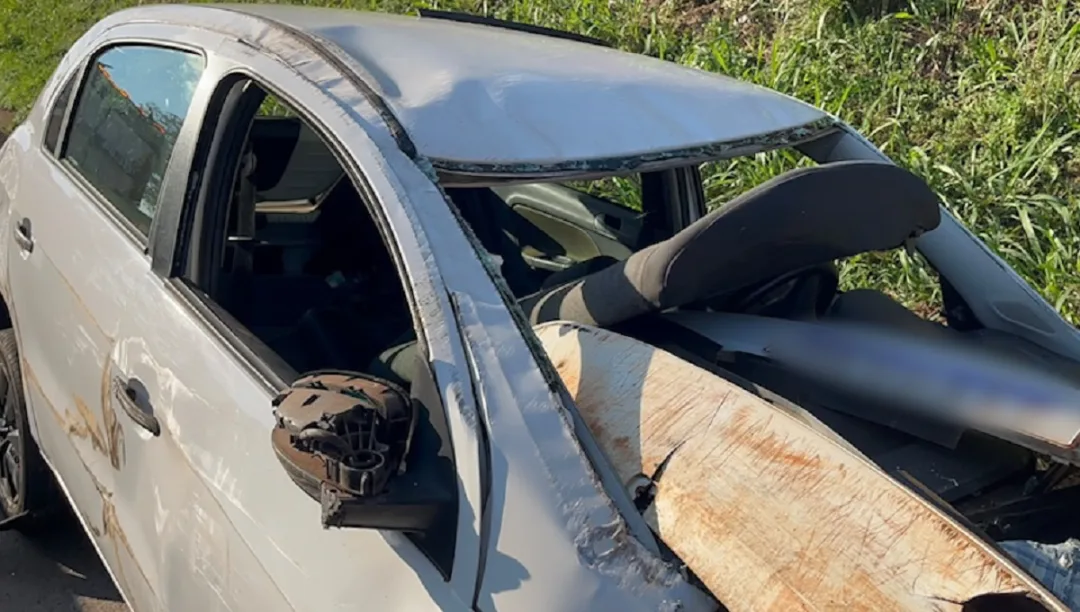 Gestante é encaminhada ao HU após capotamento entre Cascavel e Toledo
