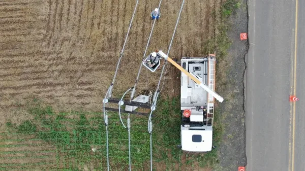 Copel investe R$ 3 bilhões e amplia redes elétricas no Paraná