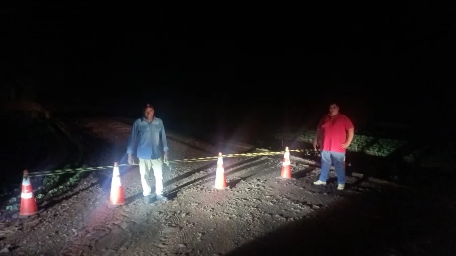 Ponte sobre o Rio Marrecos é interditada em Marechal Cândido Rondon devido à elevação da água