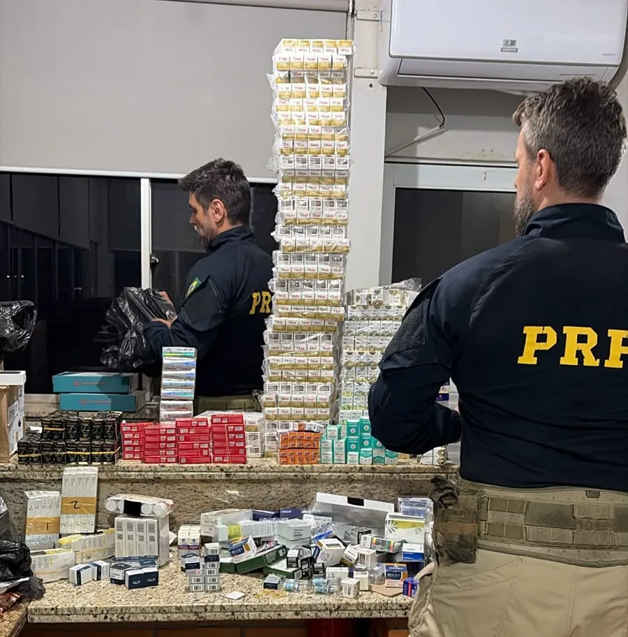 PRF apreende cerca de 4 mil caixas de medicamentos na BR-277 em Santa Terezinha de Itaipu