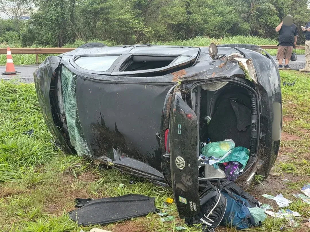 Capotamento na BR-163 entre Toledo e Marechal deixa três pessoas em estado grave