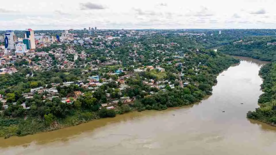 Itaipu reduz nível do reservatório para evitar nova cheia do Rio Paraná em Foz do Iguaçu