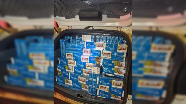 Mais de 200 caixas de cigarros do Paraguai são apreendidas em estrada rural de Tupãssi