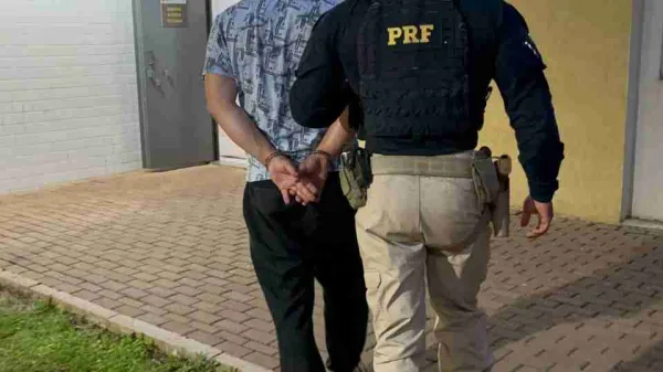 Suspeito de estuprar menina de 9 anos é abordado pela PRF em Lindoeste