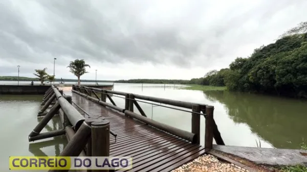 Chuvas já ultrapassam 300 milímetros em comunidades de Santa Helena e deixam rios e áreas rurais alagados