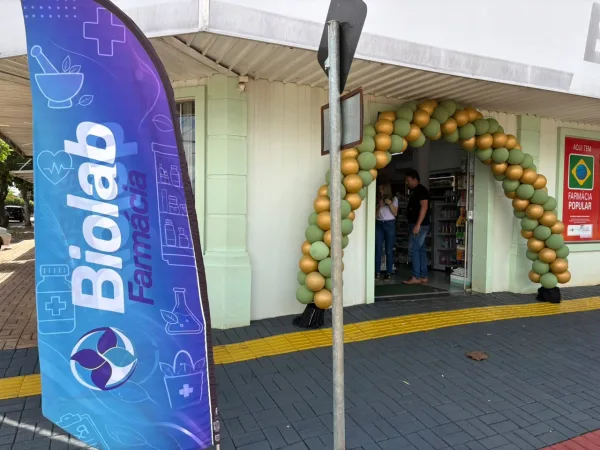 36 Anos de História! Em dia de festa, Farmácia Biolab comemora aniversário com os clientes