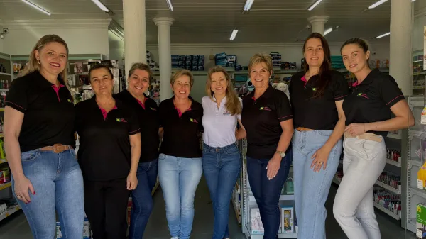 36 Anos de História! Em dia de festa, Farmácia Biolab comemora aniversário com os clientes